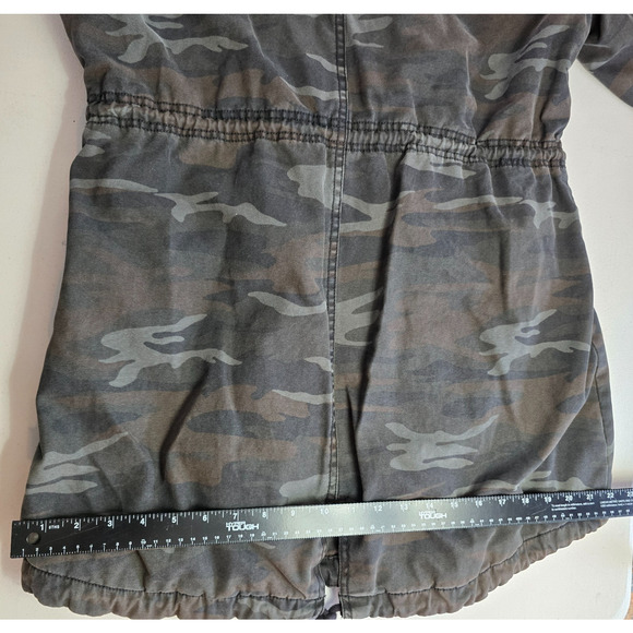 American Eagle Jacket Women's M Gray Camo Heavyweight Full Zip and Snap Hooded - Picture 10 of 16